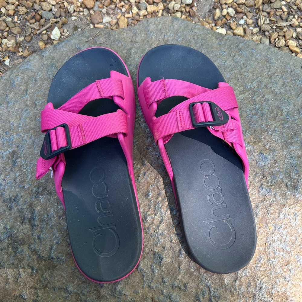 Chaco’s, pink